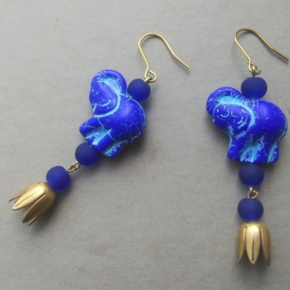 Sold! 'Never Forget' Dangles - Picture 2 of 4